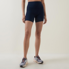 Align&trade; High-Rise Shorts 6"