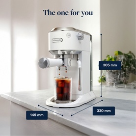De'Longhi white espresso machine with dimension annotations: 305mm height, 330mm depth, 149mm width, shown with iced drink