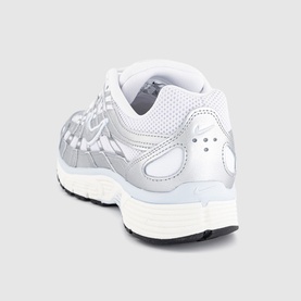 P-6000 Trainers