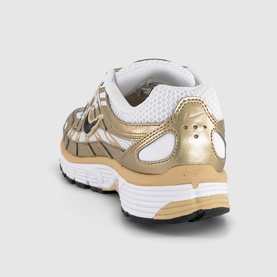 P-6000 Trainers
