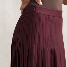 Savannah Pleated Skirt