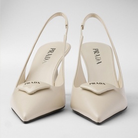 Logo Slingback Pumps