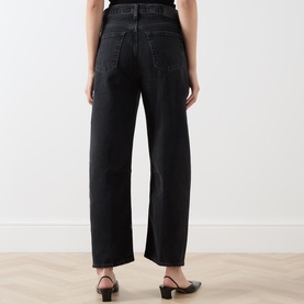 Miro Tapered-Leg Jeans