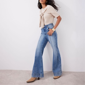 Tailored Flared Jeans