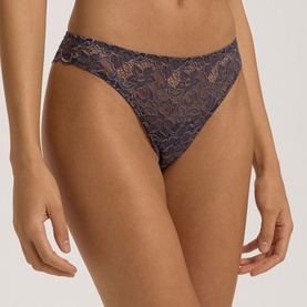 Moments Lace Thong