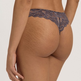 Moments Lace Thong