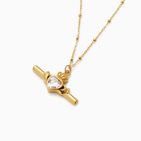 Saoirse Claddagh T-Bar Pendant Necklace