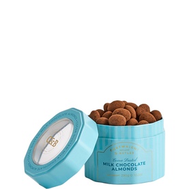 Cocoa Dusted Milk Chocolate Almonds 290g