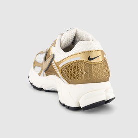 Zoom Vomero 5 Trainers