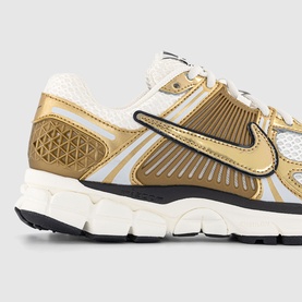 Zoom Vomero 5 Trainers