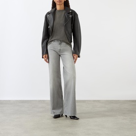 Lotta Mid-Rise Wide Leg Jeans