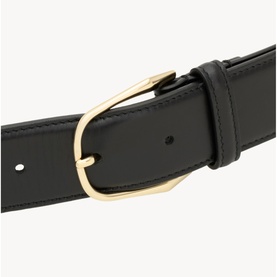 Minimal Buckle Leather Belt
