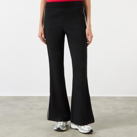 AirEssentials&reg; Piqu&eacute; Flare Sweatpants