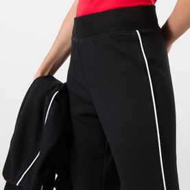 AirEssentials&reg; Piqu&eacute; Flare Sweatpants