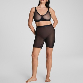 Supersmooth&trade; SheerSense Mid-Thigh Shorts