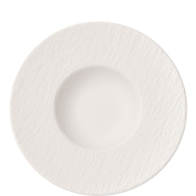 Villeroy & Boch Manufacture Rock Blanc Pasta Plate 28cm in white porcelain with textured rim and deep wide bowl centre
