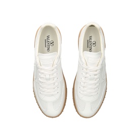 Upvillage Logo Trainers