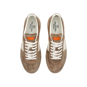 Upvillage Logo Trainers