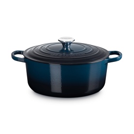Signature Cast Iron Round Casserole 28cm