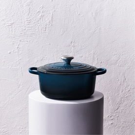Signature Cast Iron Round Casserole 24cm