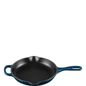 Signature Cast Iron Frying Pan With Metal Handle 26cm