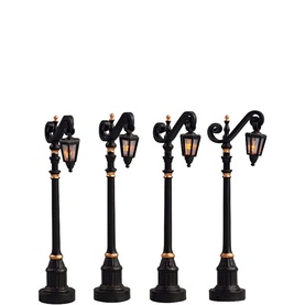 Colonial Street Lamp Figurine, Set of Four