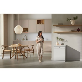 14 Place Active Plus Brilliant Freestanding Dishwasher
