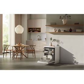 14 Place Active Plus Brilliant Freestanding Dishwasher