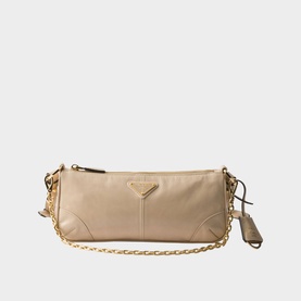 Re-Edition 2002 Medium Leather Shoulder Bag