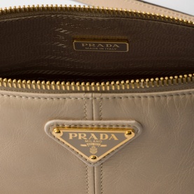 Re-Edition 2002 Medium Leather Shoulder Bag
