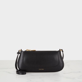 Zip-Pull Shoulder Bag