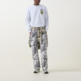 Clover Embroidered Sweatshirt