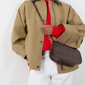 Waverly Logo Signature Canvas Chain Shoulder Bag