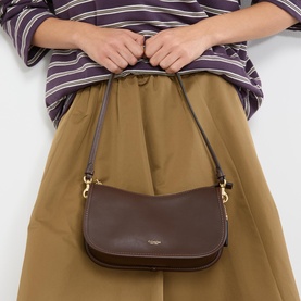 Waverly Logo Chain Shoulder Bag
