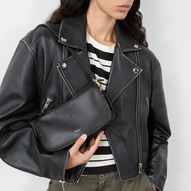 Waverly Logo Chain Shoulder Bag