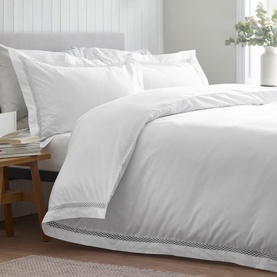 Classic Lattice Lace Duvet Set White