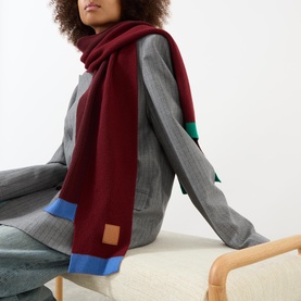 Logo Patch Ribbed Knit Scarf