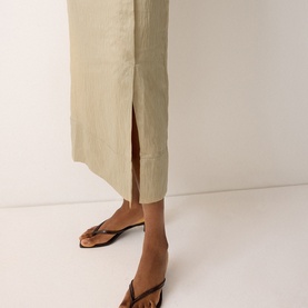 Textured Seam Side Slit Skirt