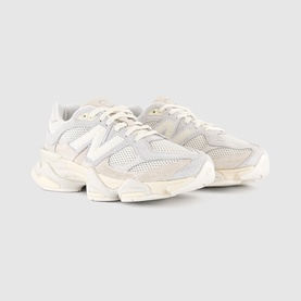 9060 Trainers