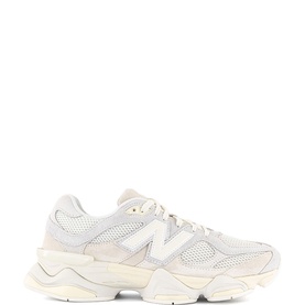 9060 Trainers