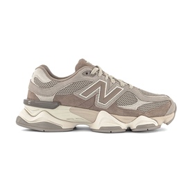 9060 Trainers