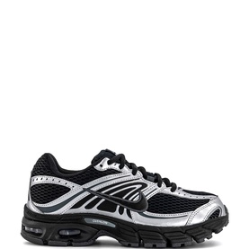 Nike Air Max Moto 2K Trainers