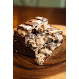 Bueno Boss Chocolate Bar 145g