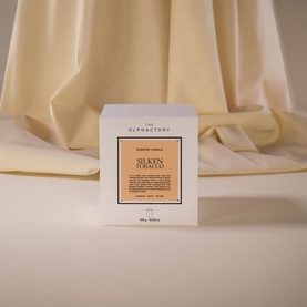 Silken Tobacco Scented Candle 310g