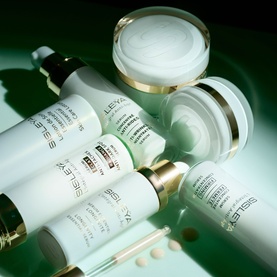 Sisle&yuml;a L'Int&eacute;gral Anti-&Acirc;ge Longevity Essential Serum