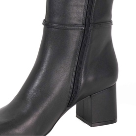 Sanna Leather Snaffle Trim Knee High Boots