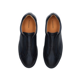 Cowes Laceless Trainers