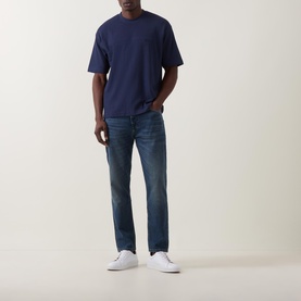 Te Hive Logo Textured T-Shirt