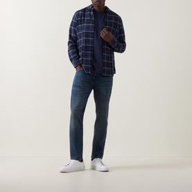 Te Hive Logo Textured T-Shirt