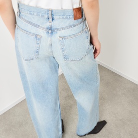 Manon Wide-Leg Jeans